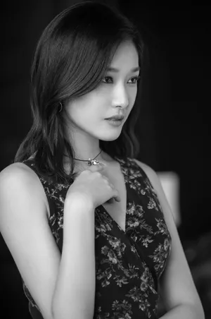 王双性感妩媚写真图片_1