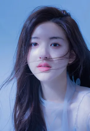赵露思蓝裙性感唯美写真图片_2