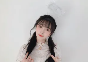 宋雨琦清新俏皮自拍图片