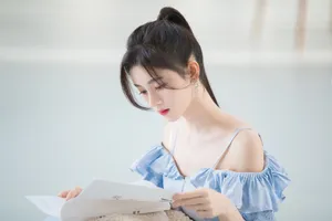 鞠婧祎吊带裙清秀写真图片