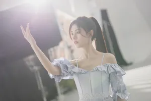 鞠婧祎吊带裙清秀写真图片_4