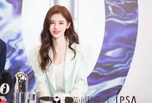 鞠婧祎仙气甜美品牌活动图片_2