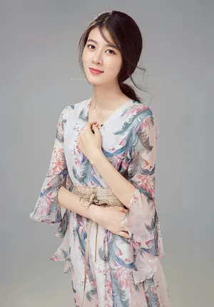 赵昭仪印花裙唯美写真图片_2