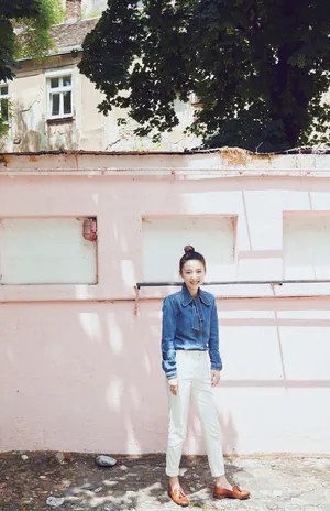 吴倩甜美元气写真图片_8