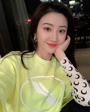 景甜清新俏皮私服自拍图片_3