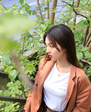 强东玥清爽灵动写真图片_3