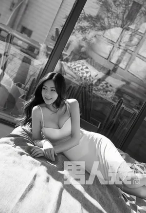 周韦彤男人装性感写真图片_3