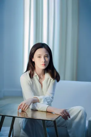 彭小苒清新自然写真图片
