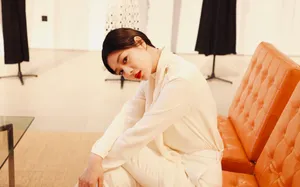 王真儿纯白优雅写真图片第1张