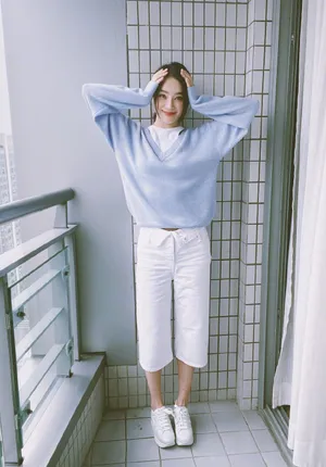 袁姗姗清爽养眼写真图片_3