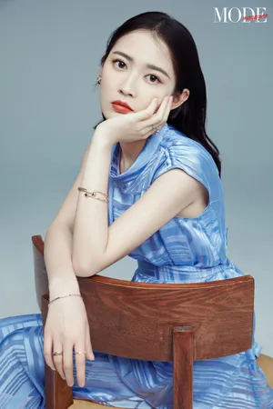 陈钰琪最新时尚杂志写真大片_3