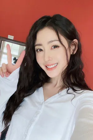 张天爱性感露脐装写真图片_3