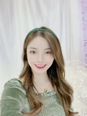 许杨玉琢自拍照图片_4