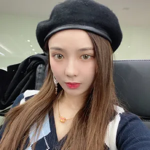 许杨玉琢小清新毛衣甜美照片_3