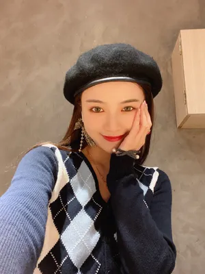 许杨玉琢小清新毛衣甜美照片_12