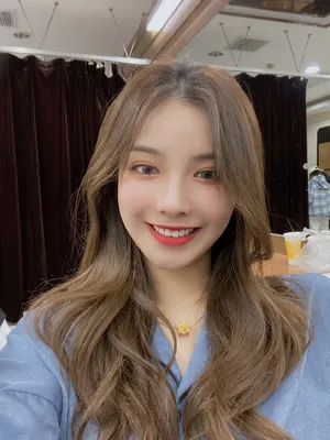 SNH48许杨玉琢自拍照图片