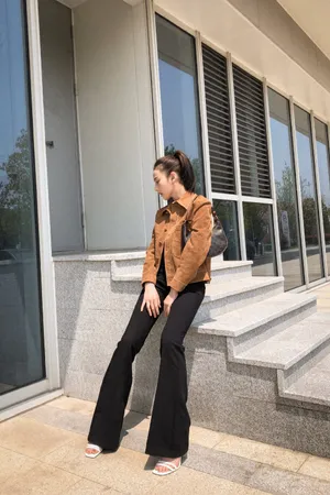 宋祖儿大长腿时尚写真图片_1