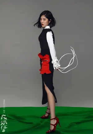 赵奕欢时髦个性写真图片_1