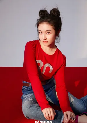 李兰迪烈焰红唇性感写真图片_6
