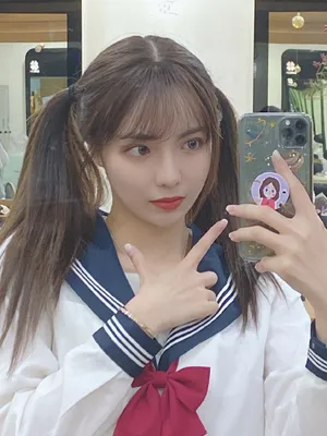 许杨玉琢海军制服性感迷人写真_3