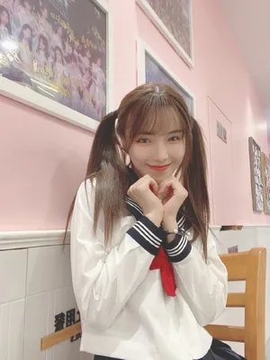 许杨玉琢海军制服性感迷人写真_5
