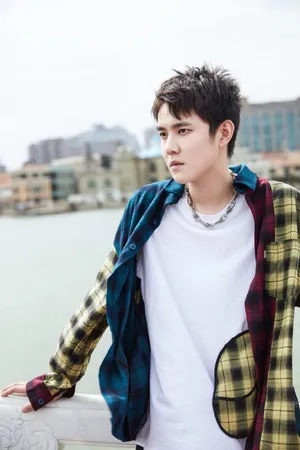 虞祎杰休闲装时尚写真图片_3