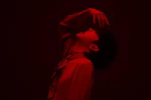 华晨宇斗牛MV帅气写真图片_4