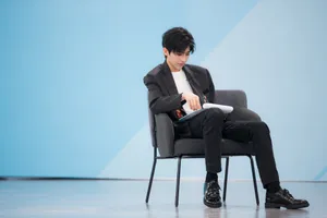 蔡徐坤青春有你2帅气造型图片_3