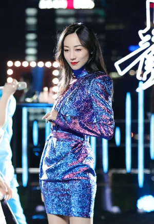 韩雪荧光裙性感优雅图片_2