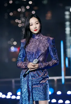韩雪荧光裙性感优雅图片_4