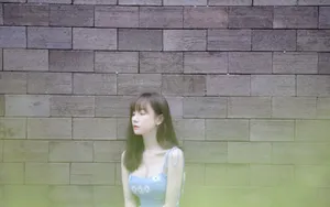 张檬蓝色吊带裙性感图片_3