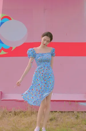 王玉雯蓝色长裙唯美写真图片_3