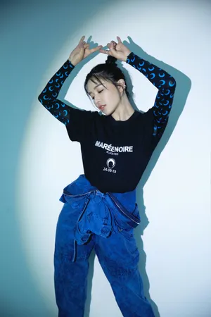 阚清子哪吒头光影写真图片_4