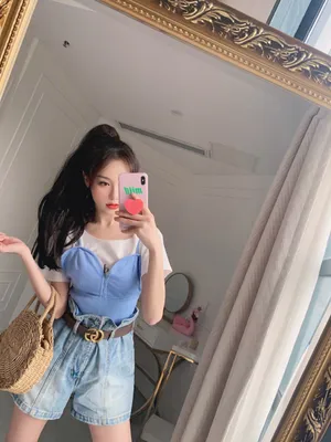 黄一琳单马尾私服自拍照图片