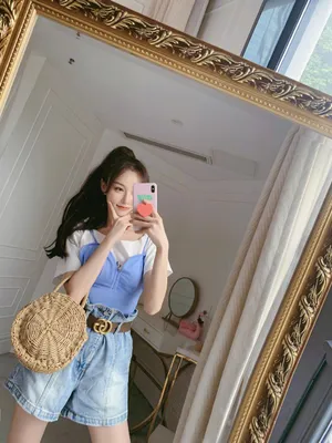 黄一琳单马尾私服自拍照图片_4