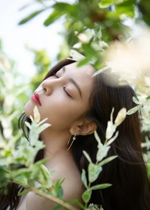宋妍霏抹胸裙性感写真图片_11