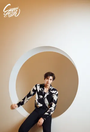 邓超元单曲海报帅气图片
