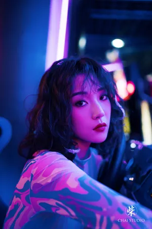 安泳畅电玩城酷美写真图片