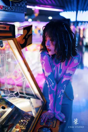 安泳畅电玩城酷美写真图片_8