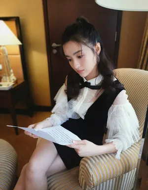 孙嘉琪搜狐视频性感活动照图片