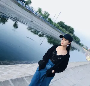 孙嘉琪假期甜美自拍照图片_2