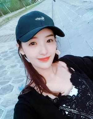 孙嘉琪假期甜美自拍照图片_3