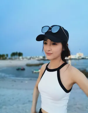 孙嘉琪度假风海边性感图片_7