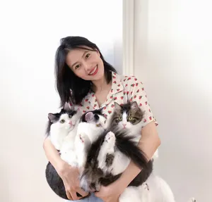 高圆圆樱桃衬衣甜美性感图片_2
