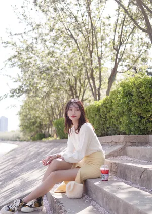 李斯羽唯美浪漫户外写真图片_5