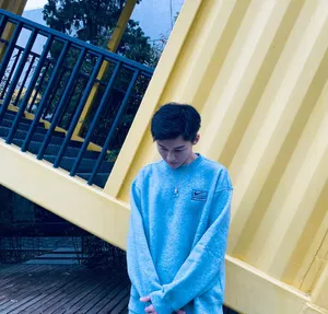 刘怡潼随性街拍写真图片_4