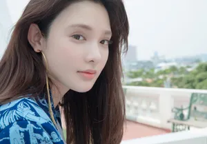彭小苒清爽蓝色套装写真图片