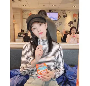 曾可妮黑色贝雷帽甜美照片_2
