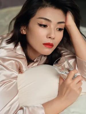 刘涛失眠妆撩人写真图片