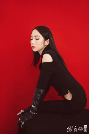孟美岐超A酷美写真图片